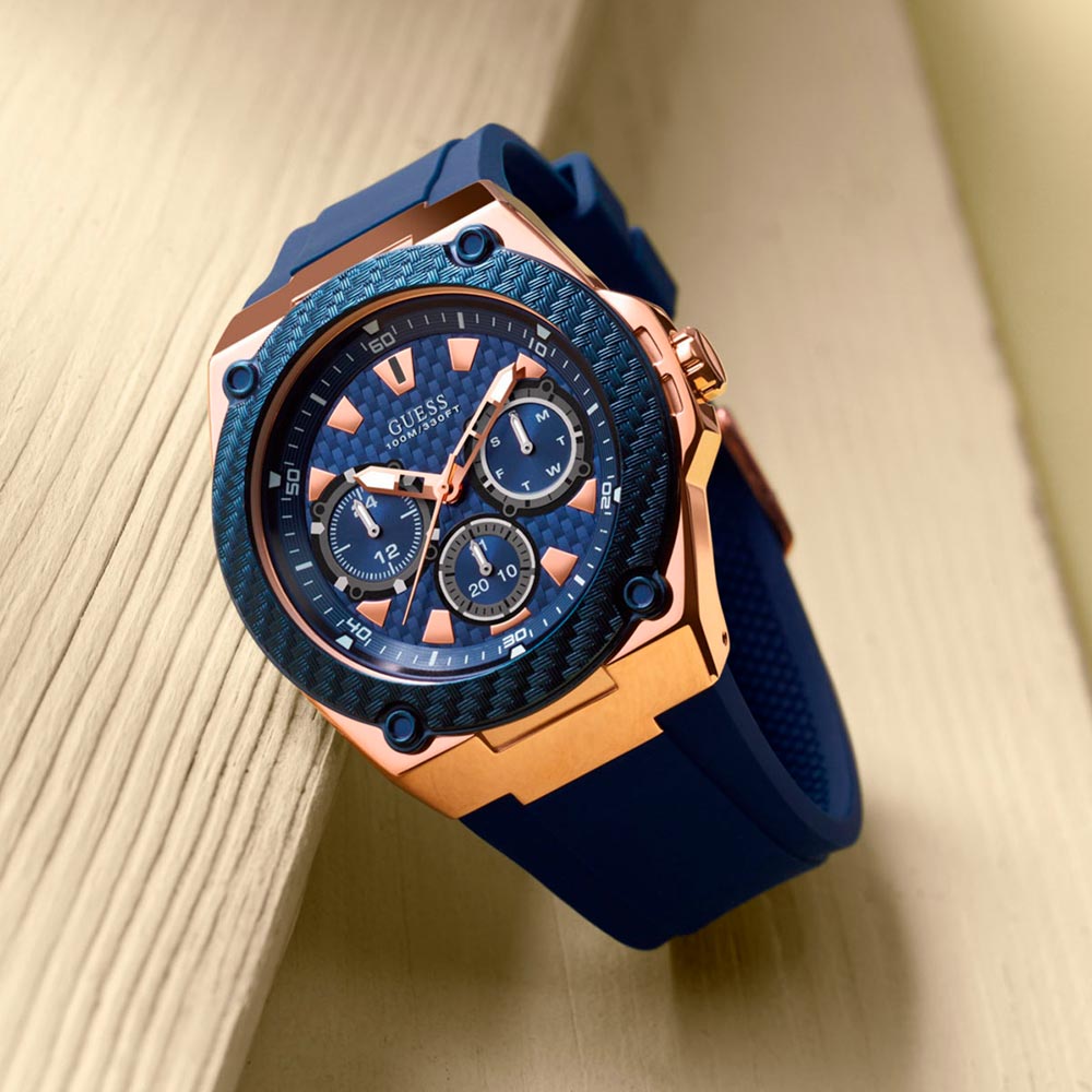 Reloj Guess Legacy W1049G2 Multifuncional para Hombre Correa de Silicona  Azul Oro Rosado