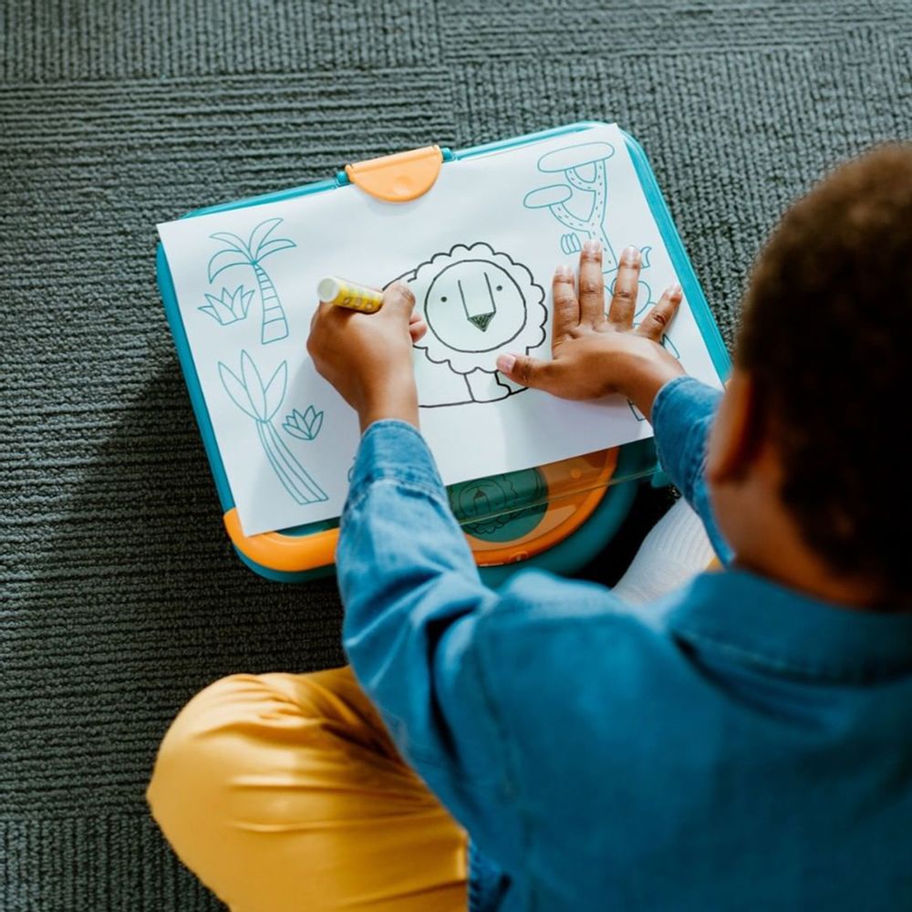 Pupitre Dessineo Diset Aprende A Dibujar Juguete Mesa De Luz