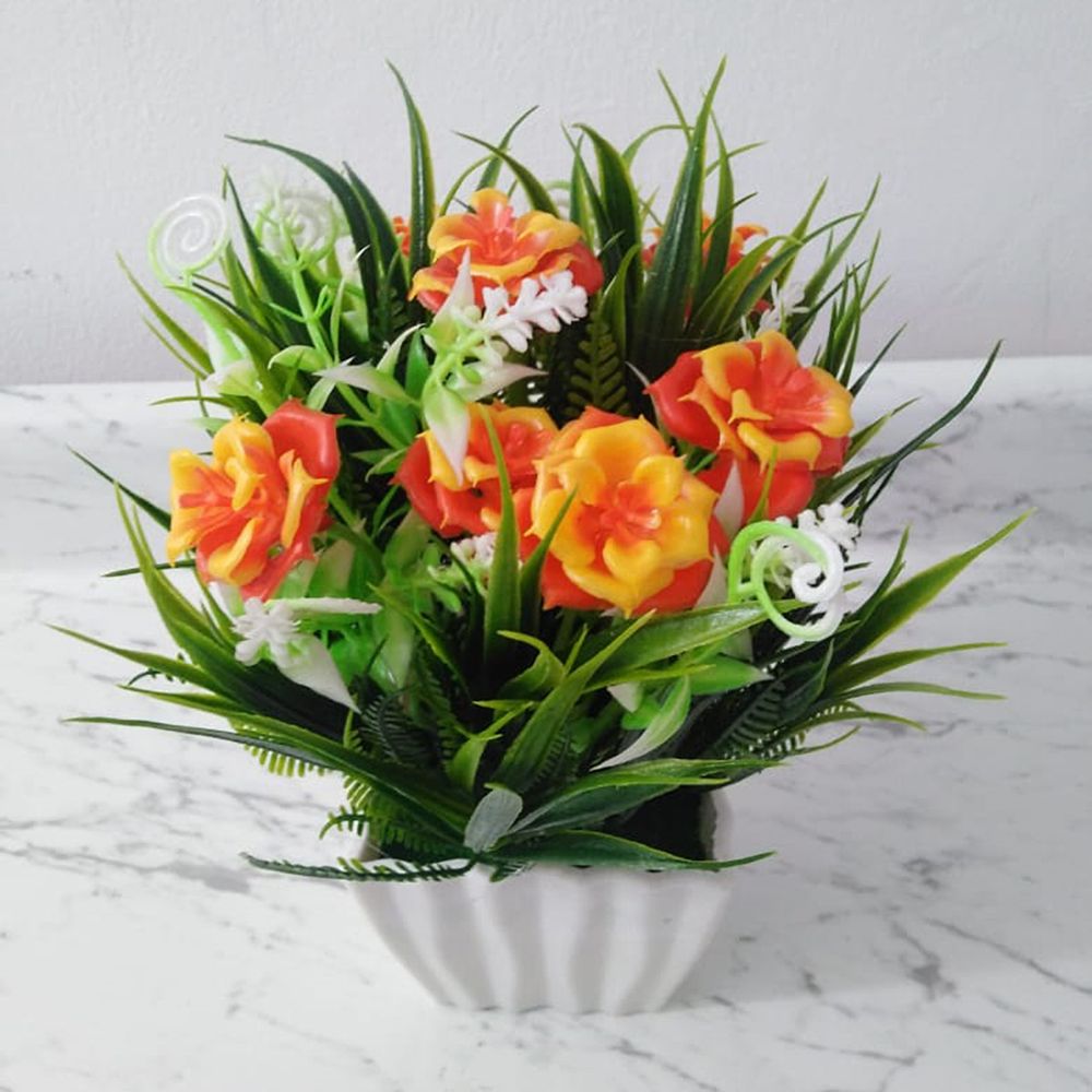 Planta Artificial Decorativa Pequeña con Maceta en Color Naranja