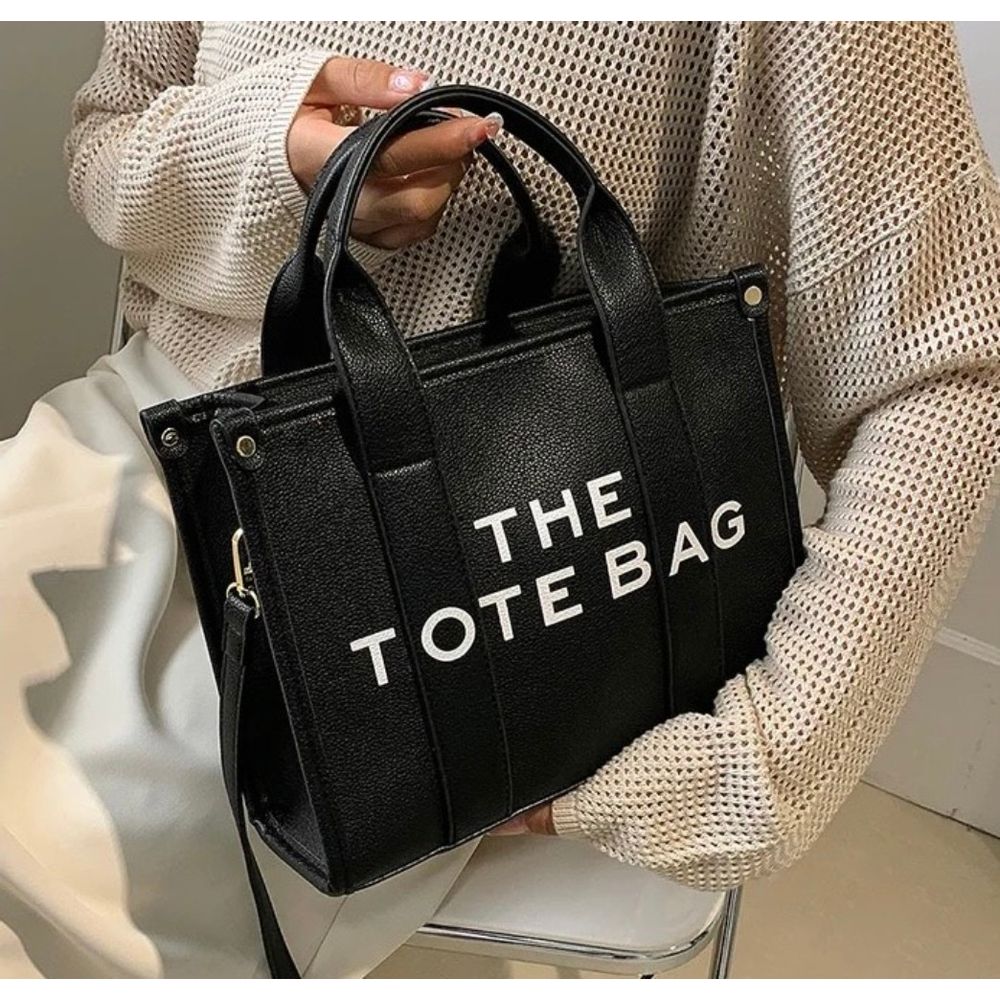 El tote bag es el único que puede convencer al hombre de las ventajas de  usar bolso