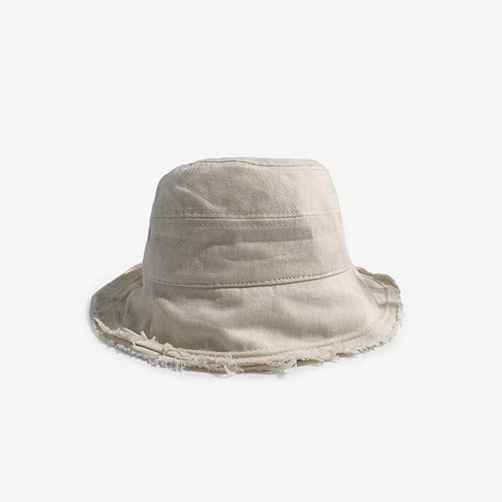 Bucket Hat Fei Fei Street Blanco