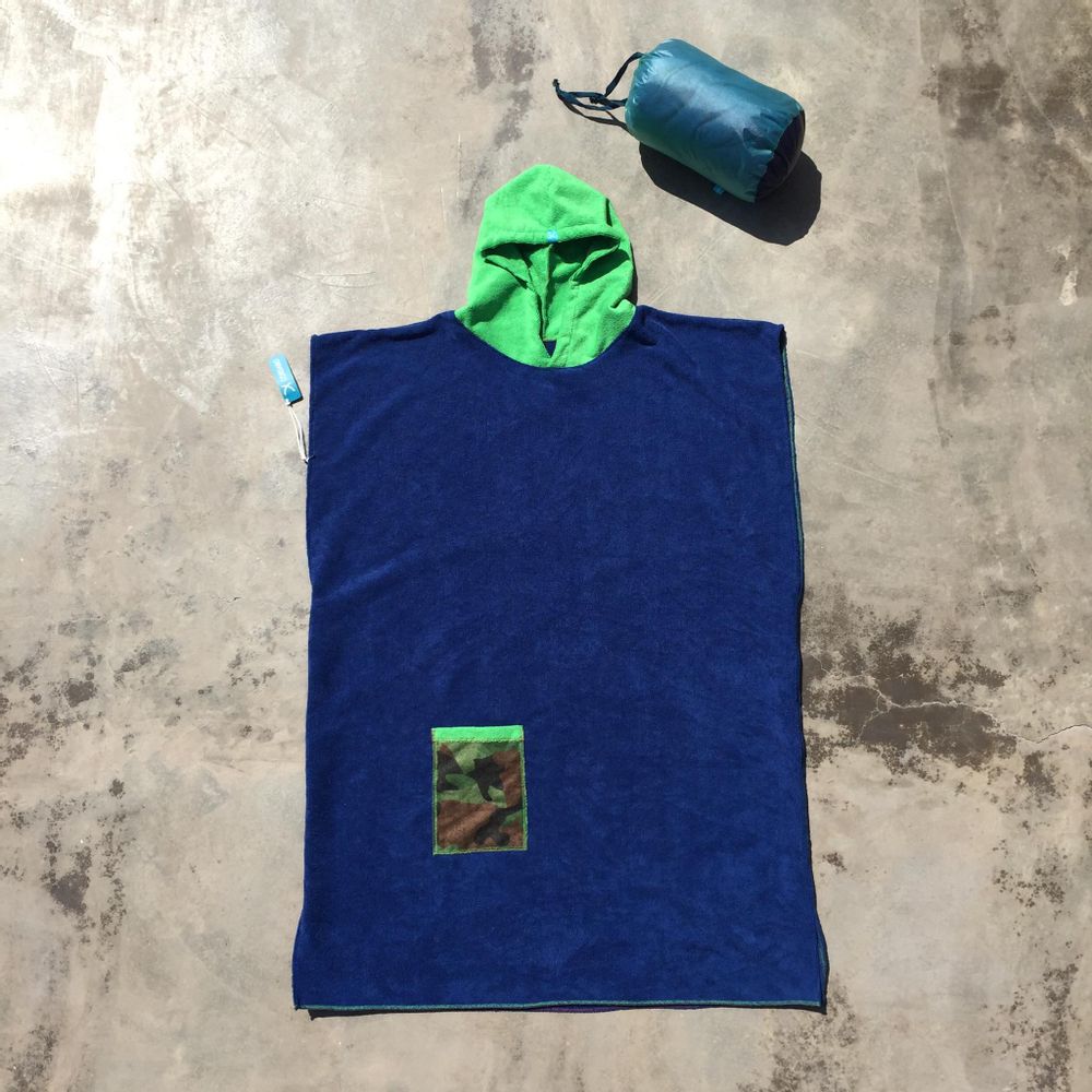 Toalla Cordano Poncho Adulto Azul cap verde Talla L Unisex