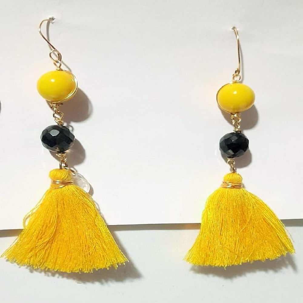 Aretes Zarcillos Largos Piedras Negras Amarillas y Borlas