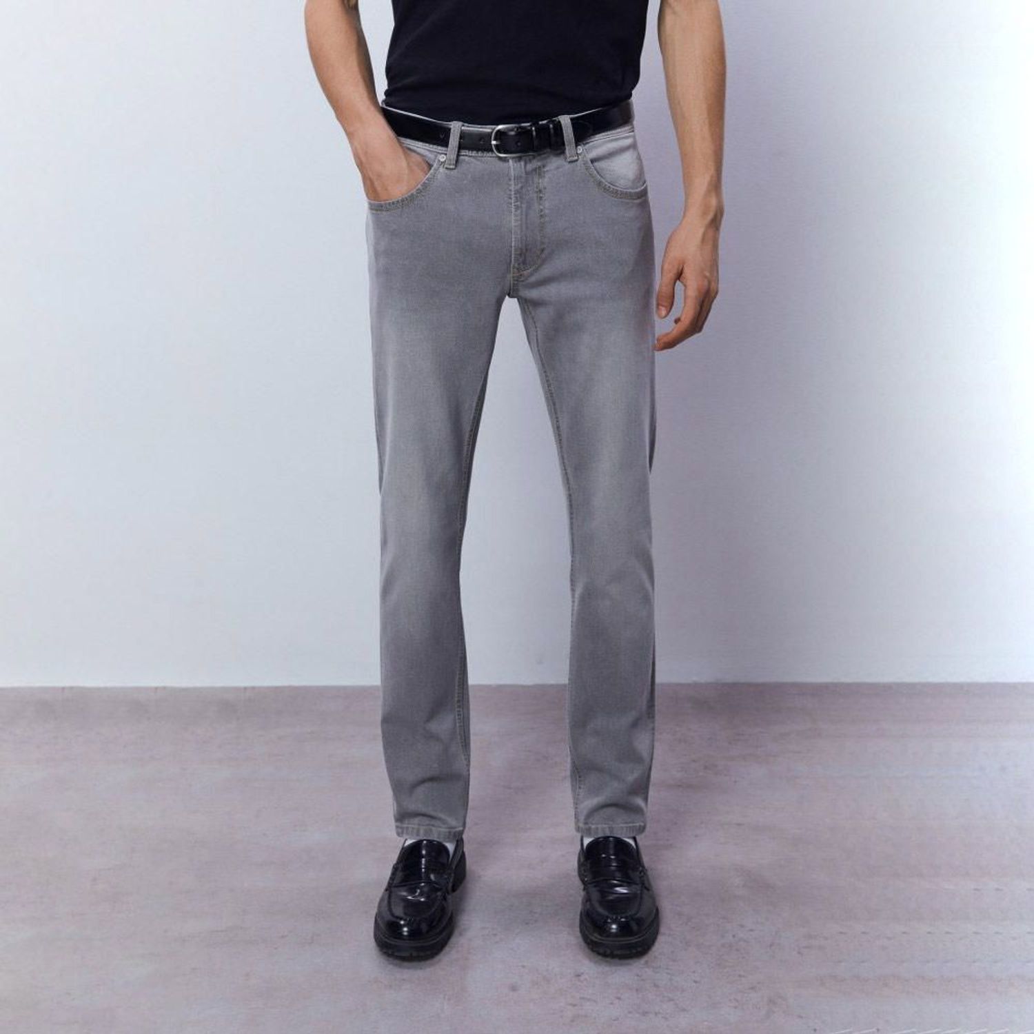 Pantalón Jean Sfera Hombre Slim Gris Claro