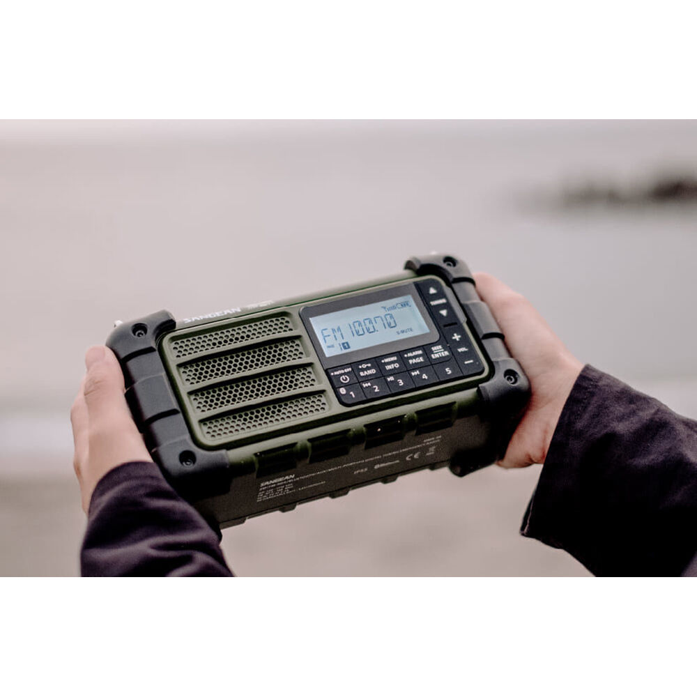 Radio Altavoz Bluetooth Exterior Sangean Mmr 99 Fcc 3 Vías con