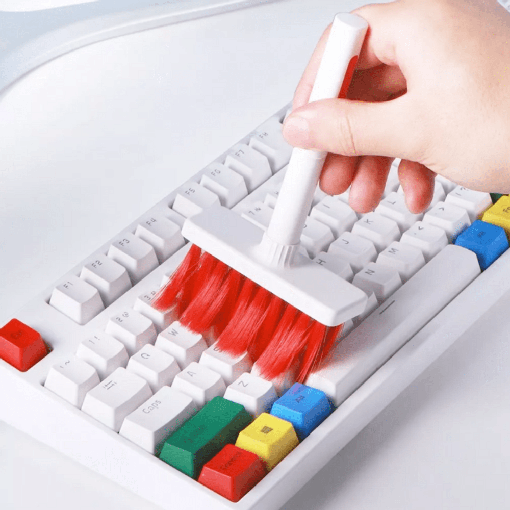 Cómo limpiar el teclado del ordenador: portátil y fijo