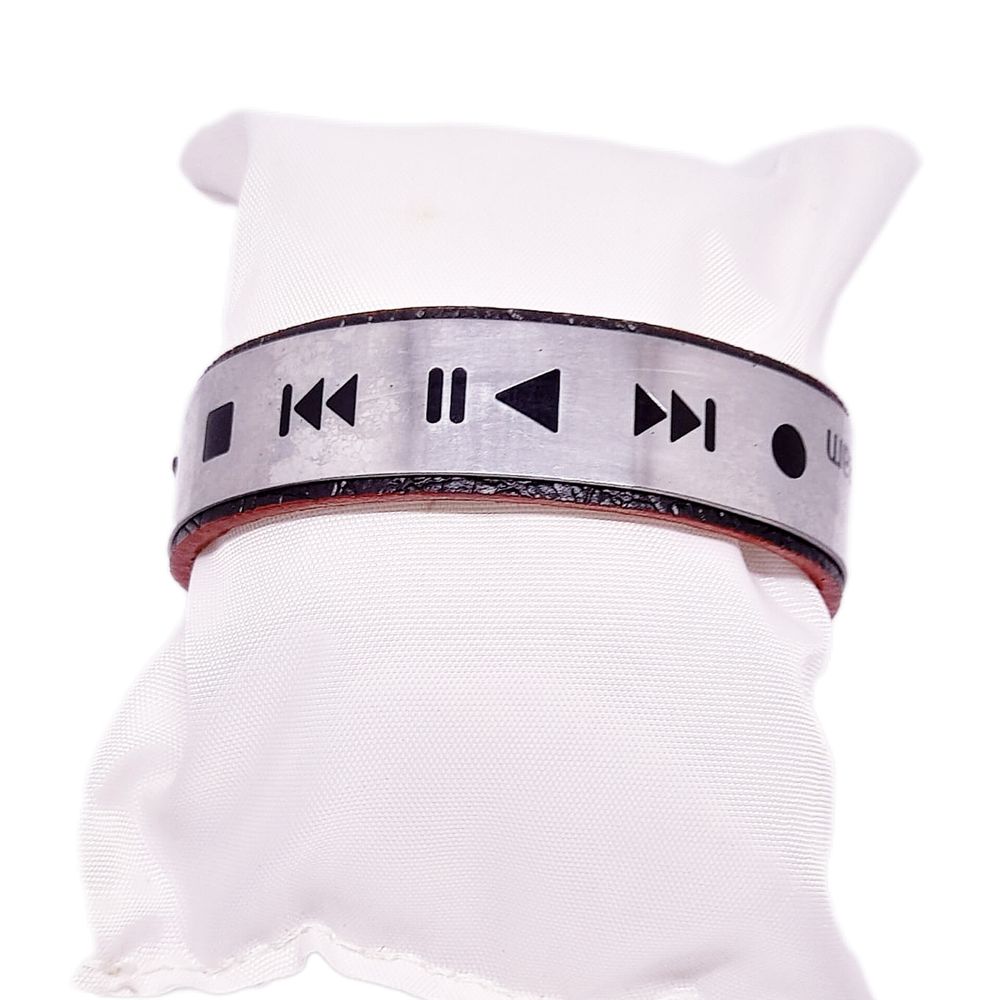 Puñera de Hombre Cuero de Acero Musica 1 Marialu Creaciones