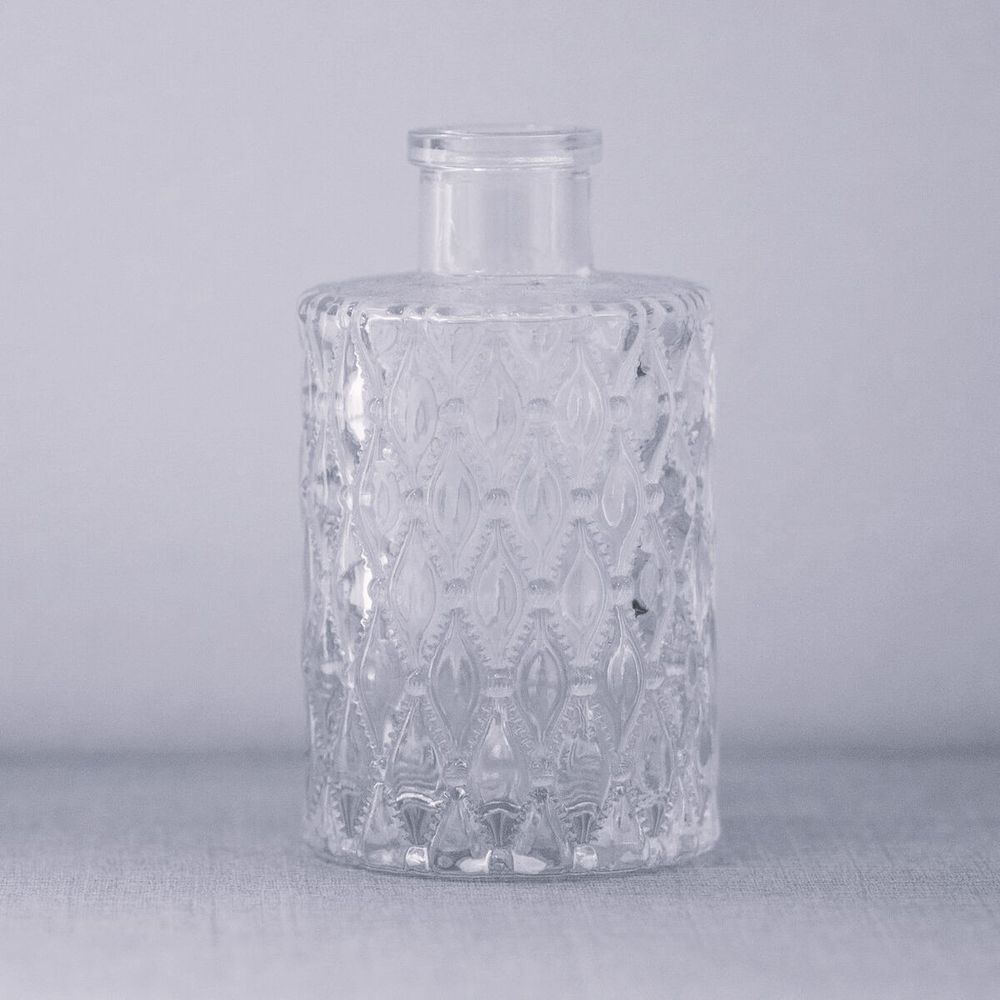 Florero de Vidrio Labrado Rombo 6 x 11 cm.