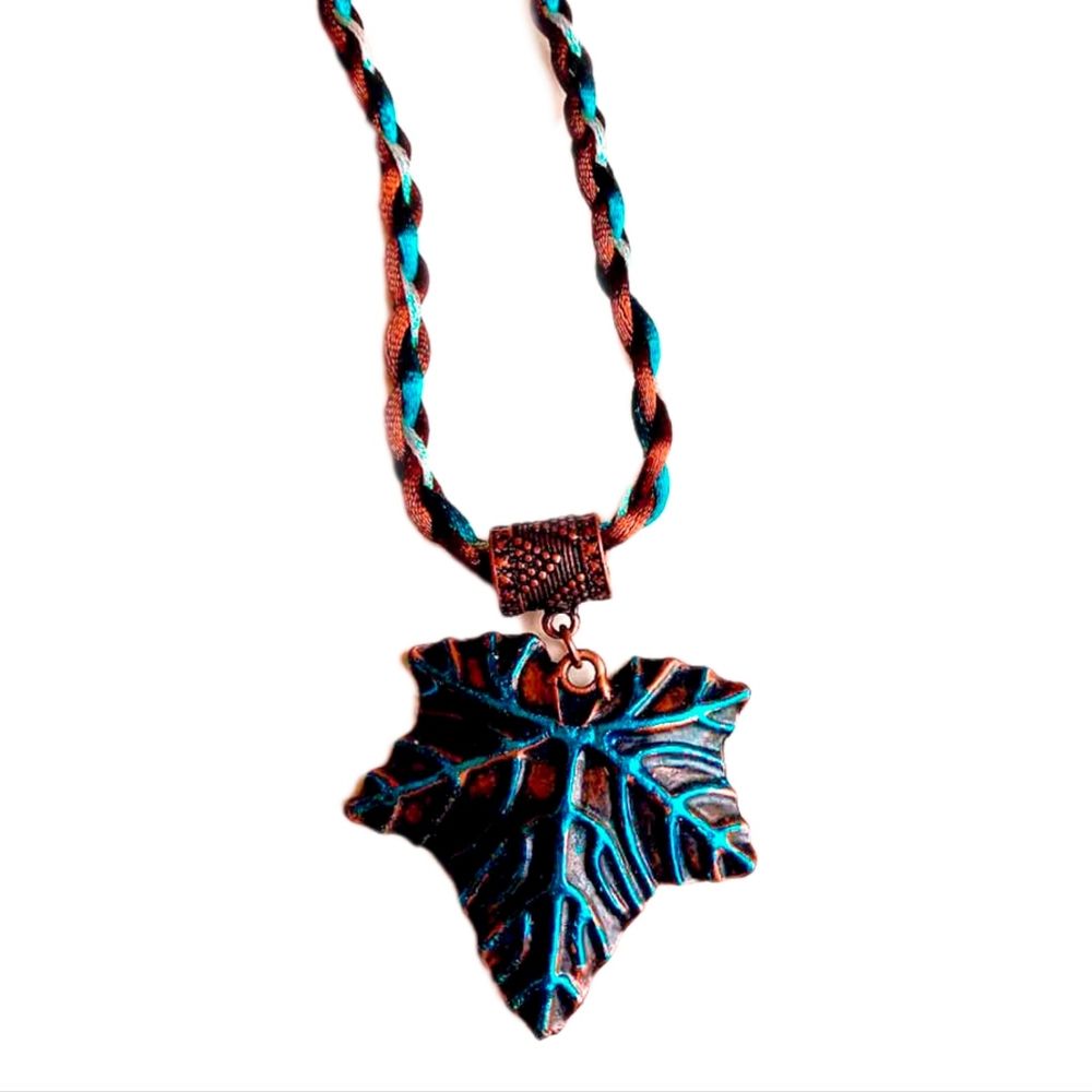 Collar con Cadena y Dije Hoja de Cobre Marialu Creaciones 2