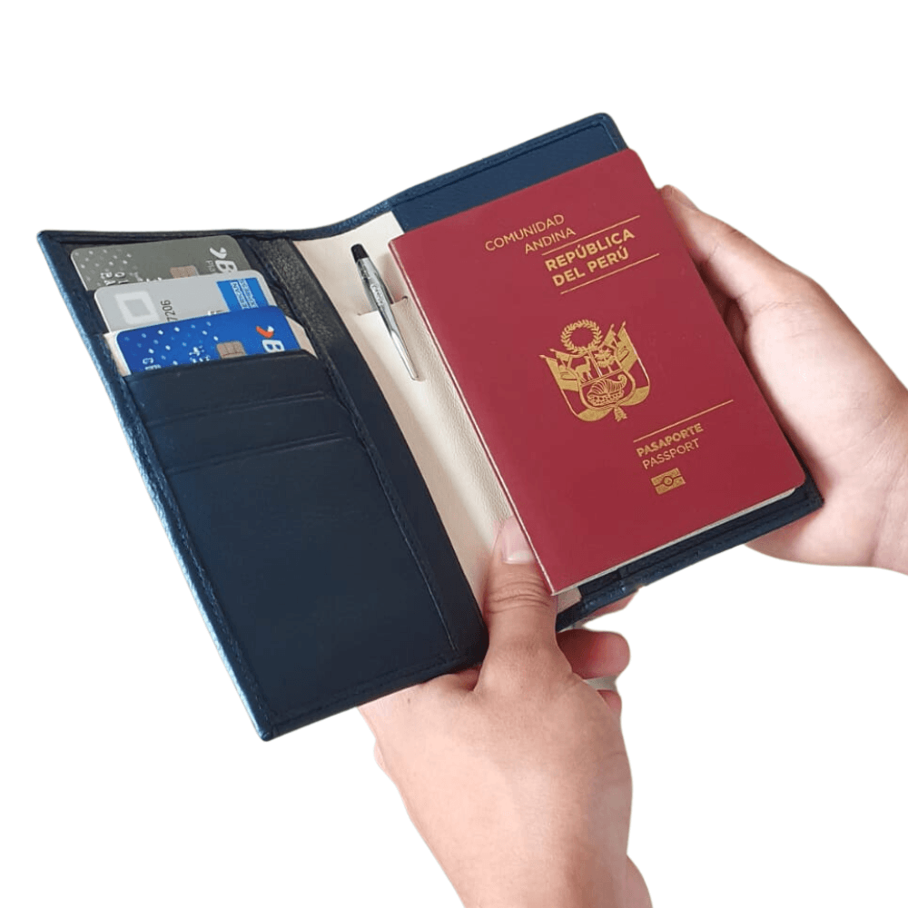 Porta Pasaporte de Cuero Vacuno. ARMUZ AR10