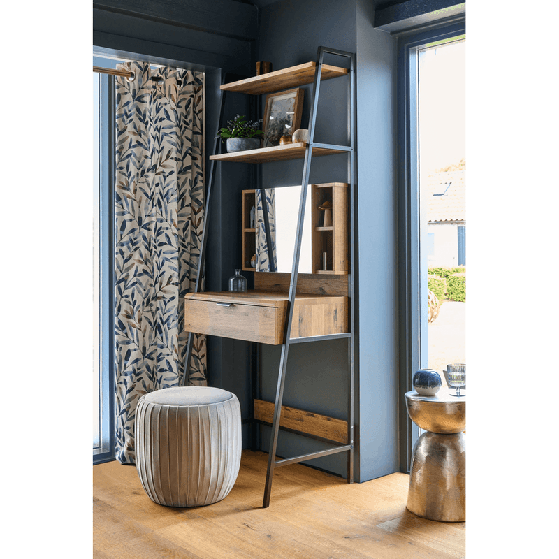 image-e8453a9a553e4b608a2d6d870a34807e