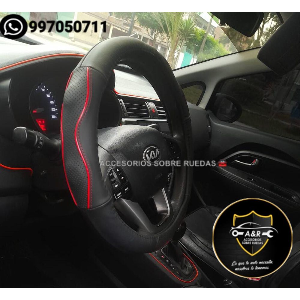 Funda de Timon de CUERO de Auto y Camioneta color NEGRO con ROJO con Hondas