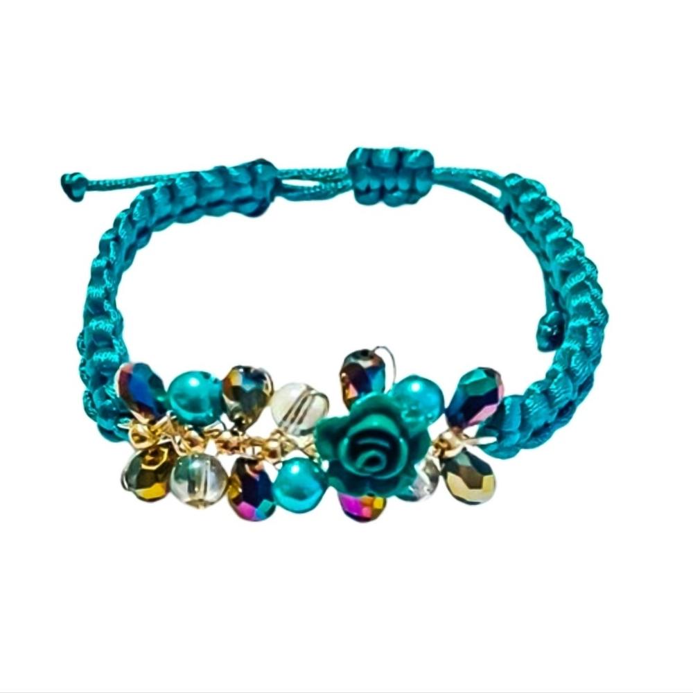 Pulsera de Perlas y Muranos con Flor y Tejido Macrame Marialu Creaciones