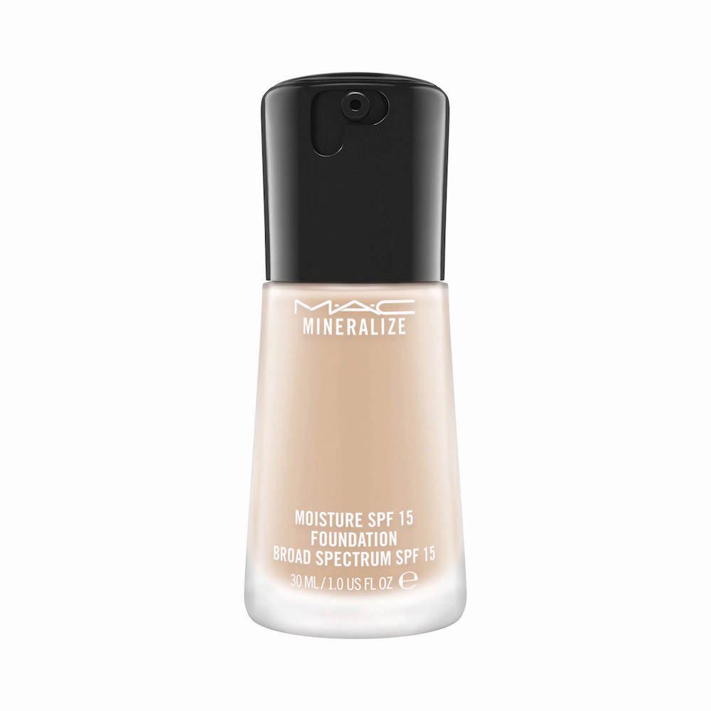Base de Maquillaje Mineralize Moisture SPF 15 Foundation NW15 30 ml