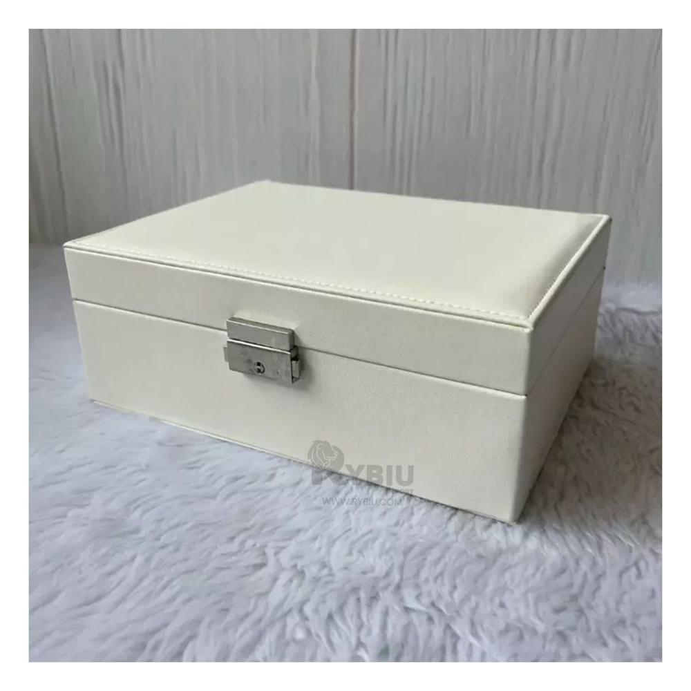 Estuche Moderno para Anillos Color Blanco Y+Gift Stickers