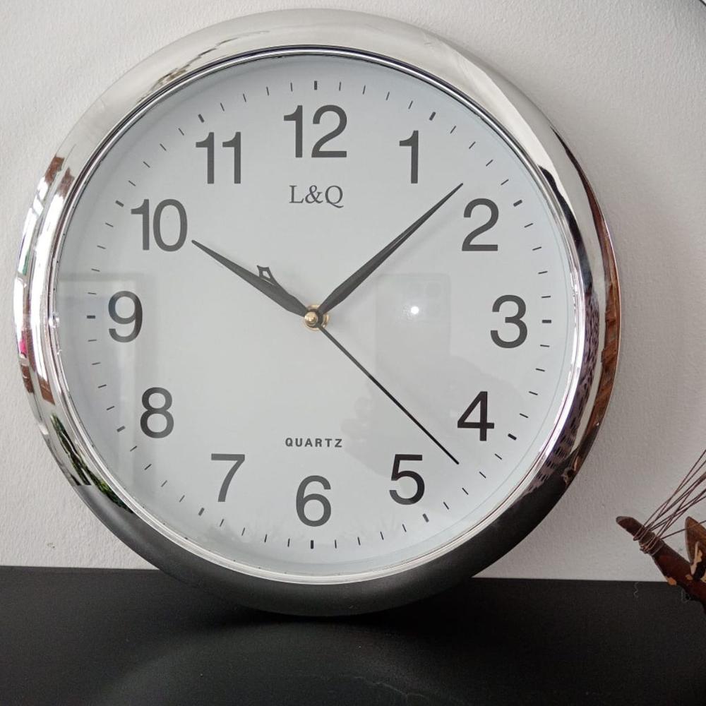 Reloj de Pared Redondo Plateado Analogico 30cm Diametro