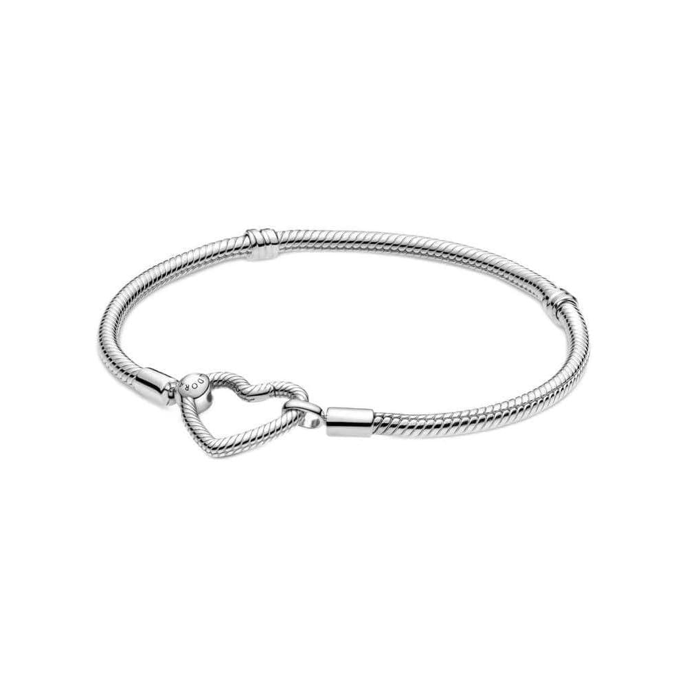 Pulsera Pandora Moments en plata de ley con cierre corazón y caja regalo