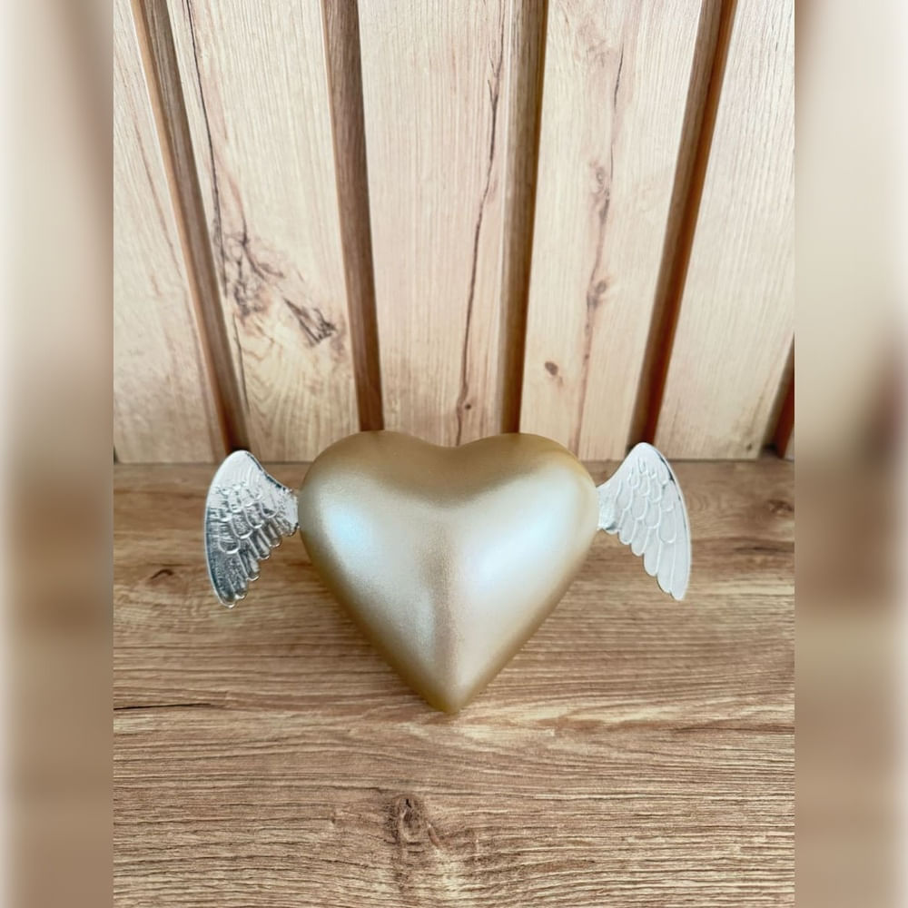Adorno Corazon con Alas Taupe Satinado 20x12x12 cm
