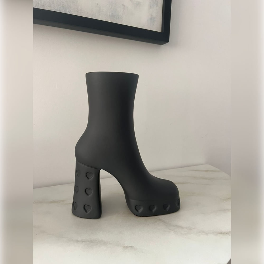 image-652aa2f7f0774f44af572227a0118583 image-652aa2f7f0774f44af572227a0118583