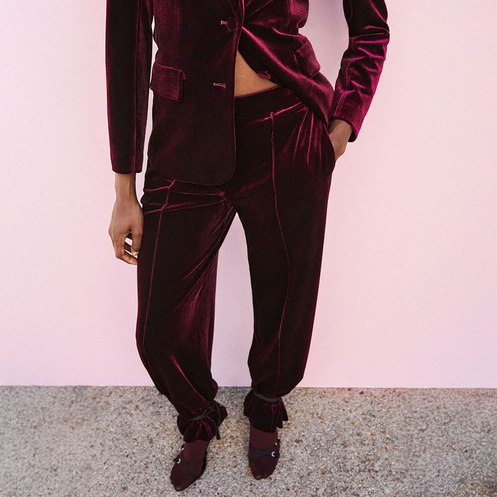 moda pantalon terciopelo burdeos
