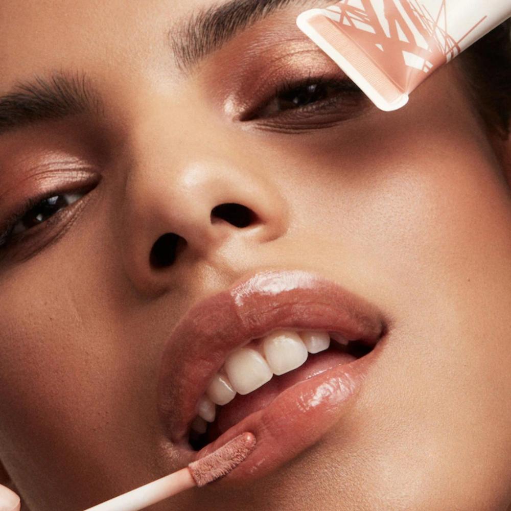 Balsamo Labial Fenty Beauty Pro Kiss'r Latte Lips Oechsle