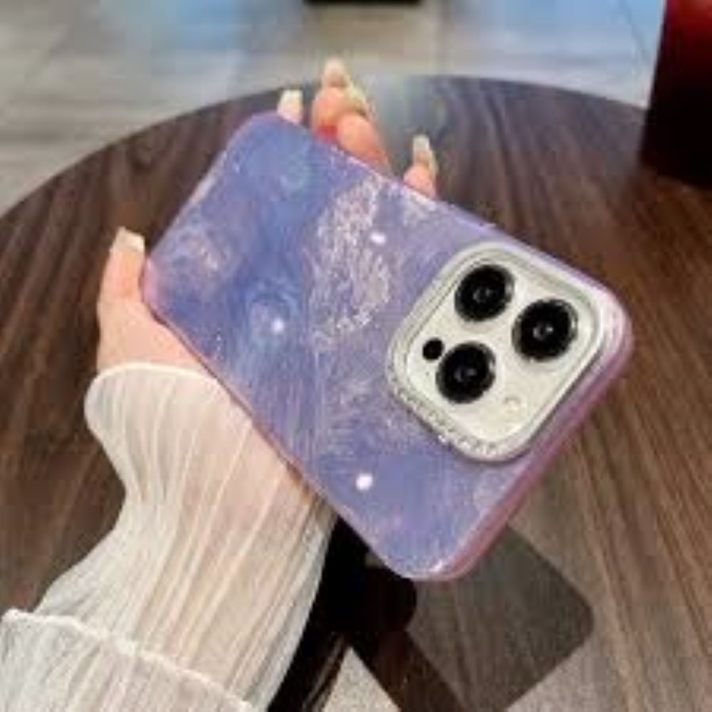Case Moket 3D para Iphone 16 Pro Morado