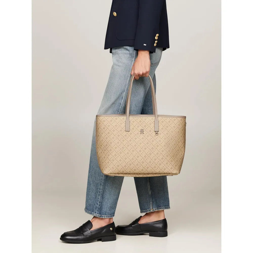 Tommy Hilfiger | Bolso Tote de Cuero con Monograma y Cremallera | Beige