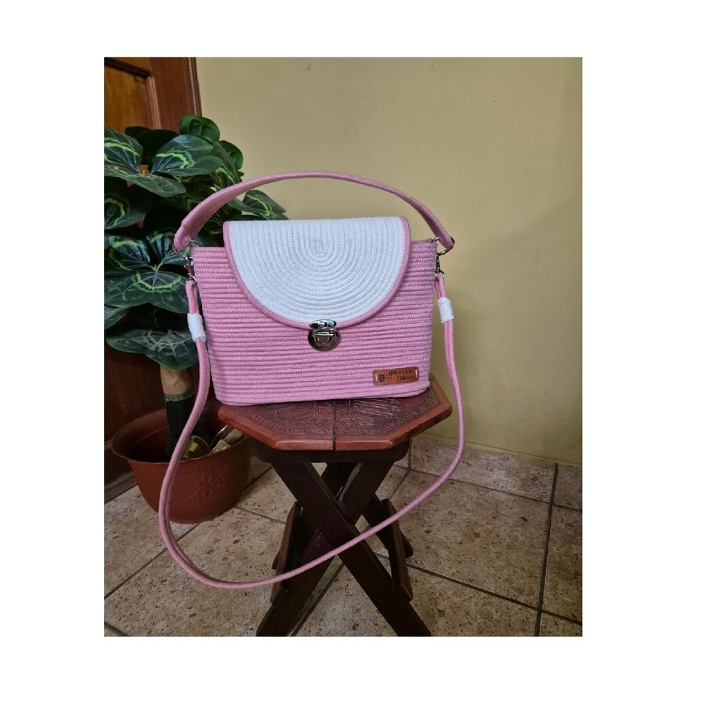 Bolso Tejido Tamara color Rosado/Blanco PUNTO & ARTE