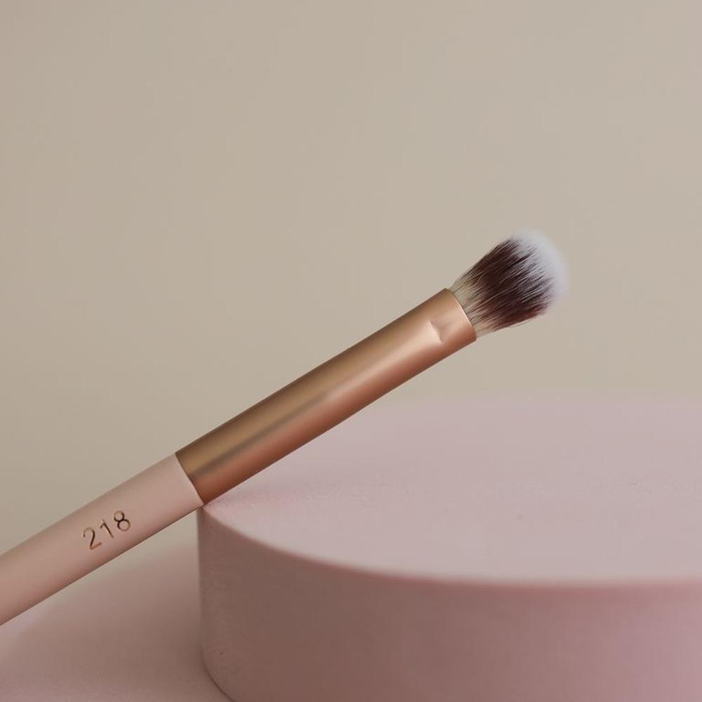 Brocha Flat Blending Brush 218