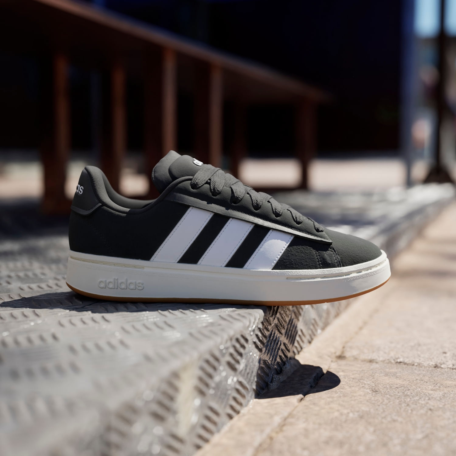 Zapatillas Urbanas Adidas Hombre Grand Court Alpha 00S Jr0543 Negro