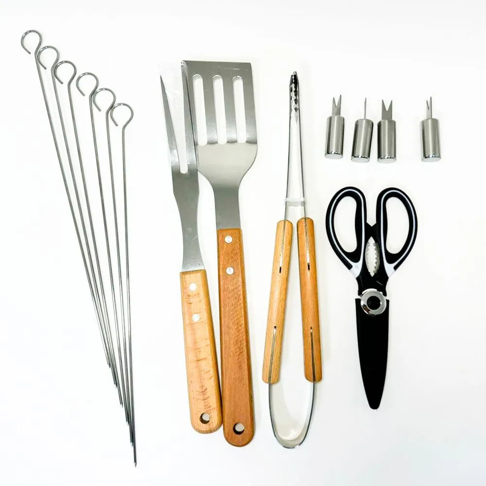 Set de Utensilios Parrilleros de 15 Piezas con Estuche – 10390073 Set de Utensilios Parrilleros de 15 Piezas con Estuche – 10390073