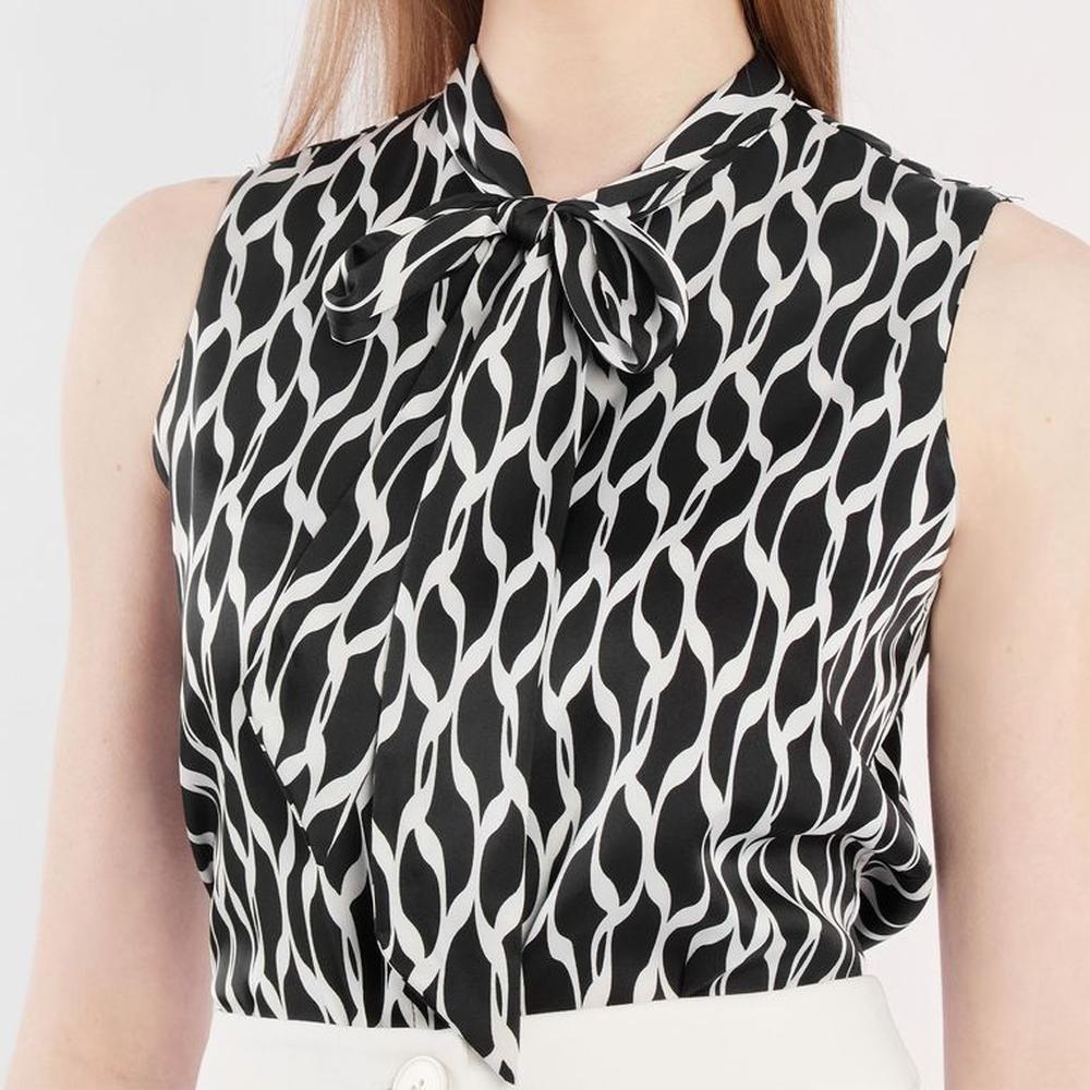 Camila Viali Blusa lírio negro est sin manga XS Negro 1 Camila Viali Blusa lírio negro est sin manga XS Negro 1