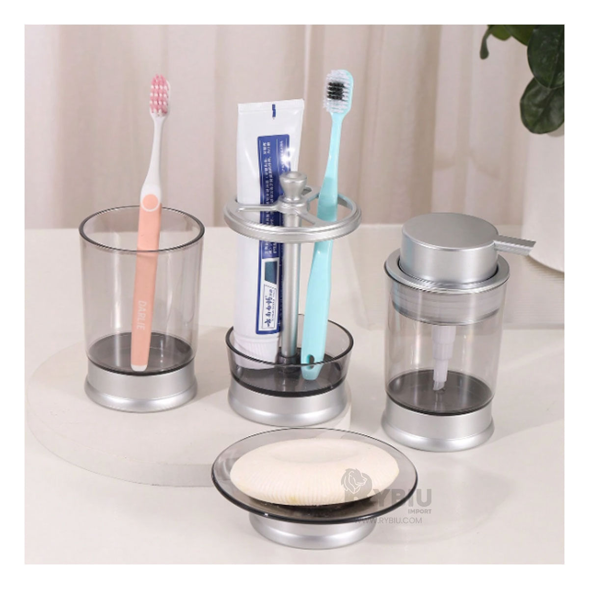 Set de Baño Diseño Elegante en Plateado Y+Papel de Regalo