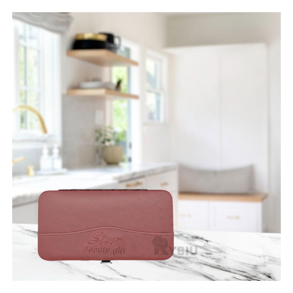 Paquete de Pedicure y Manicure en Guinda Y+Gift MiniAgenda Paquete de Pedicure y Manicure en Guinda Y+Gift MiniAgenda