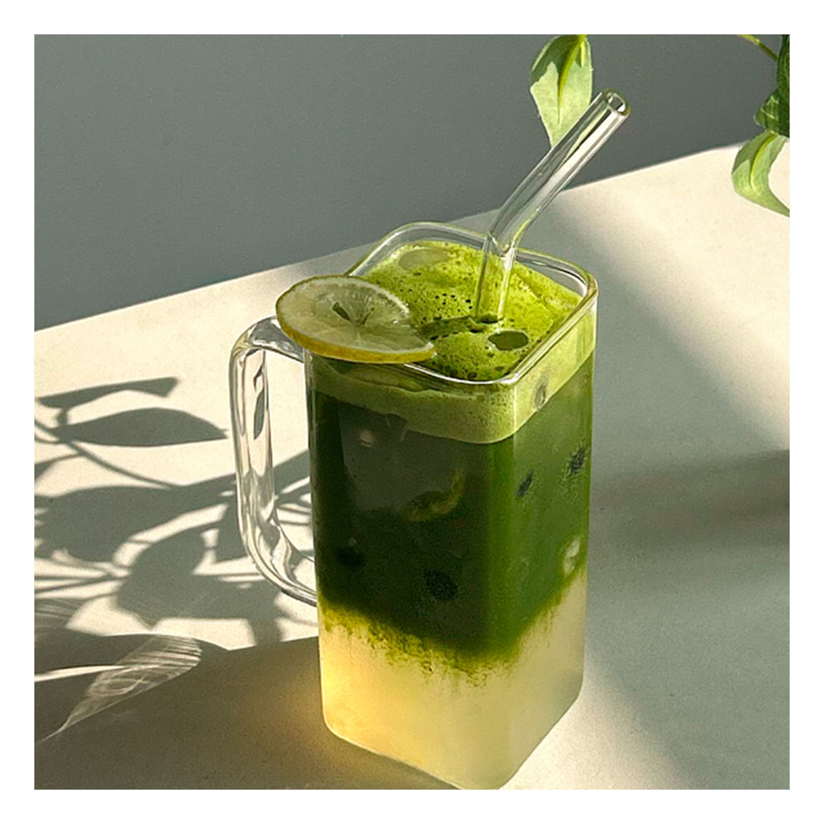 Vaso con Tapa y Cañita en Transparente Y+Papel de Regalo