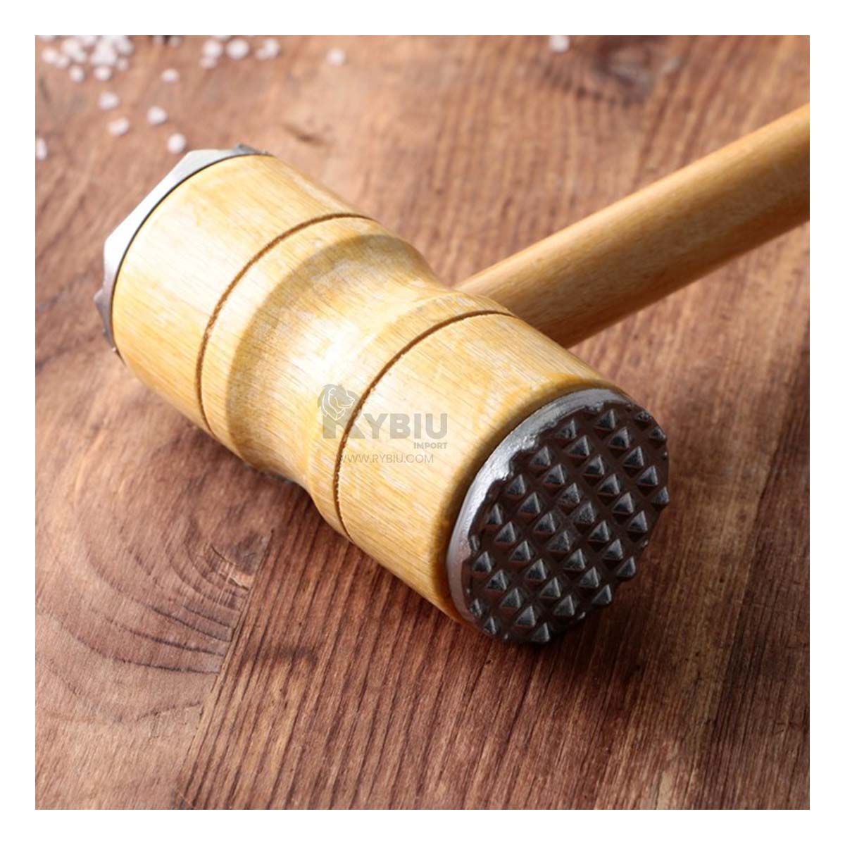 Martillo para Carne Practico con Maso de Madera