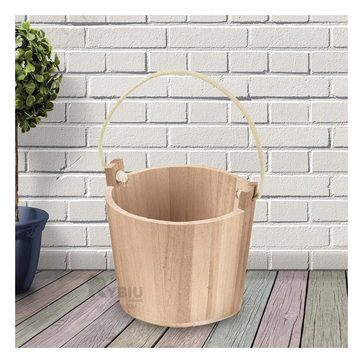 Cubeta Funcional en Tono Madera Y+Papel de Regalo