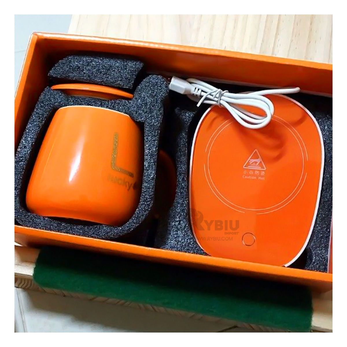 Set Compacto y Moderno en Color Naranja Y+Agendita