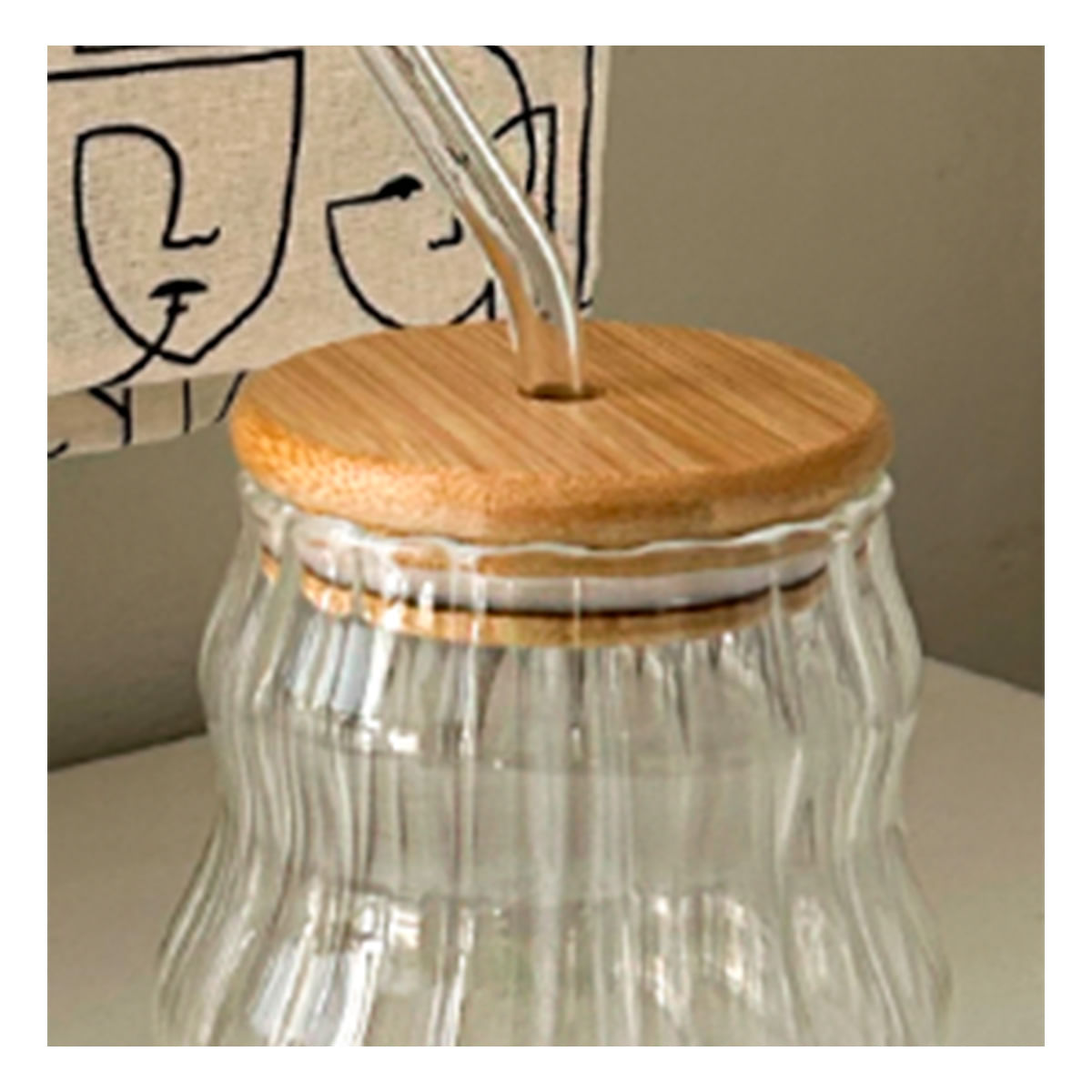 Vaso Rayado con Curvas con Caña Transparente Y+Agendita