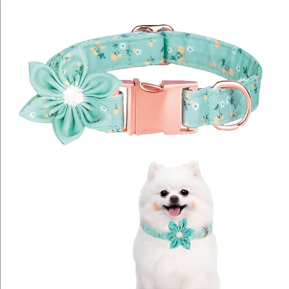 Collar Floral Para Mascotas Verde Claro - Talla L Collar Floral Para Mascotas Verde Claro - Talla L