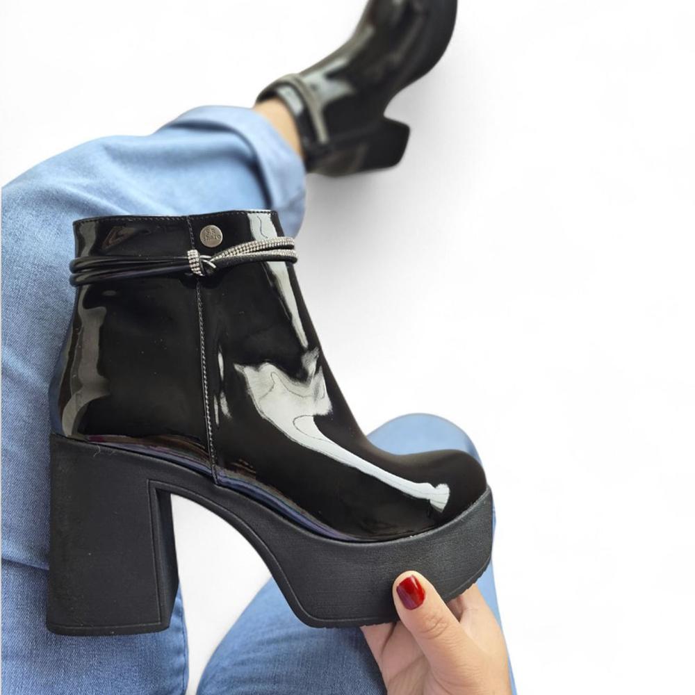 Bota Mujer Pu Taco 9 Charol 1177 5C-68 Color Negro Talla 37