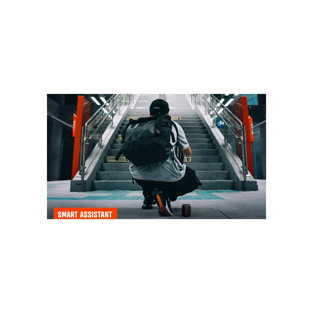 Parlante Bluetooth Creative Muvo Play 10W IPX7 Inmerso - Compacto y Resistente Negro