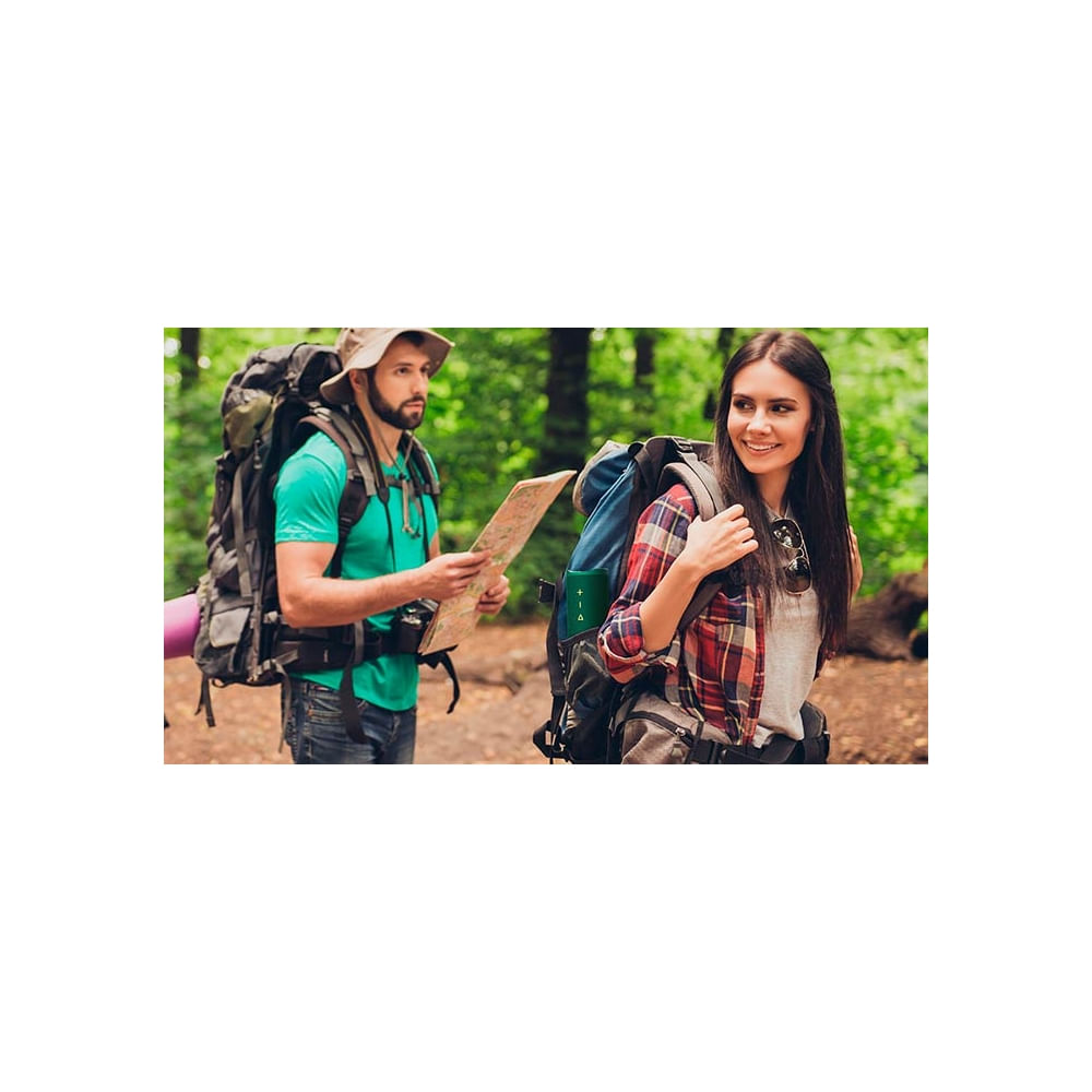 Parlante Bluetooth Creative Muvo Go 20W, 18 horas de batería, IPX7, color verde resistente al agua