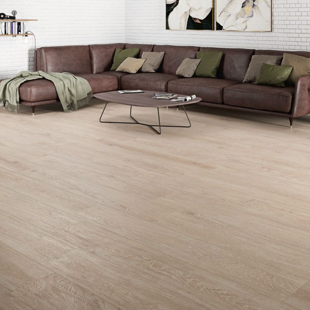 Piso Click SPC Roble Catalán 123x18cm 1.78m2 Piso Click SPC Decno Roble Catalán 81057 - 6mm Espesor -1.79m2 Piso Click SPC Roble Catalán 123x18cm 1.78m2 Piso Click SPC Decno Roble Catalán 81057 - 6mm Espesor -1.79m2