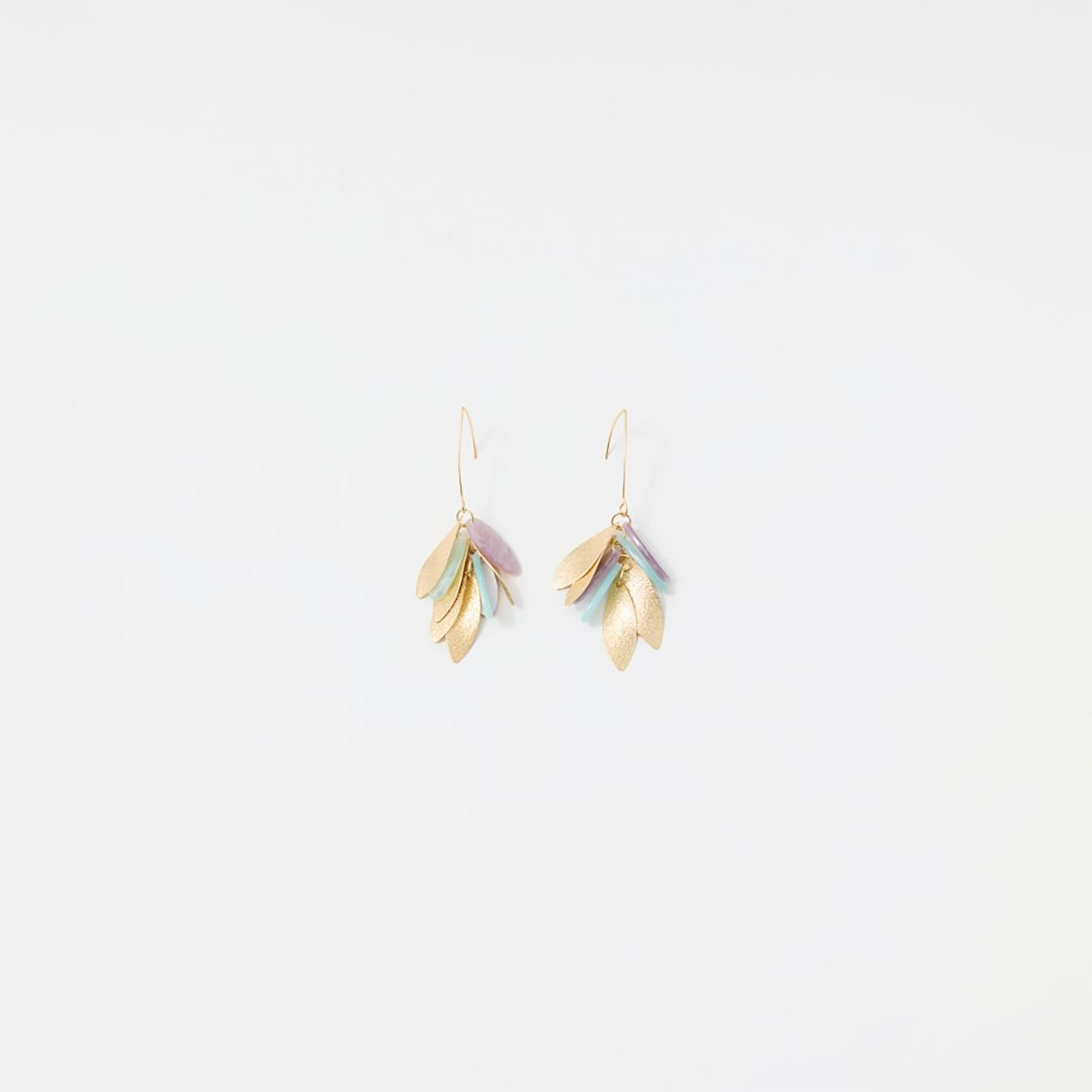 Pendiente Mujer Sfera Pluma Y Charms San Mx Multicolor