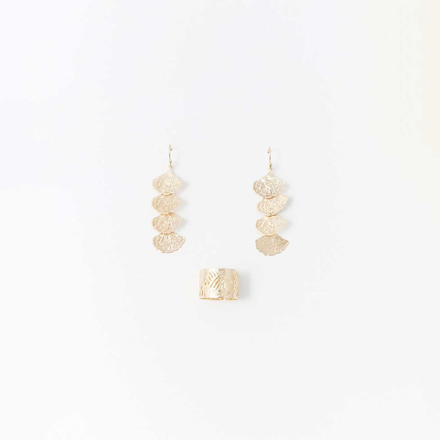 Conjunto Mujer Sfera Anillo Filigrana Oro