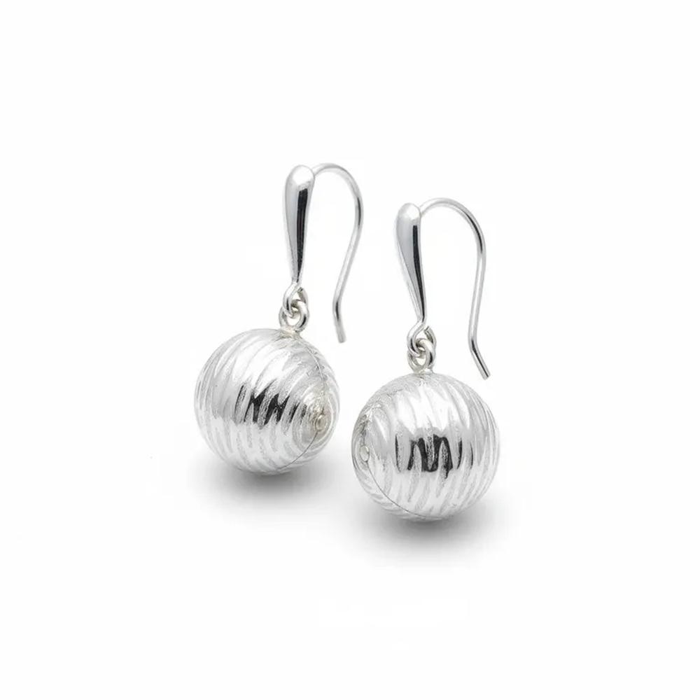 ARETE DE PLATA COLGANTE BOLITA REDONDA CON DISEÑO