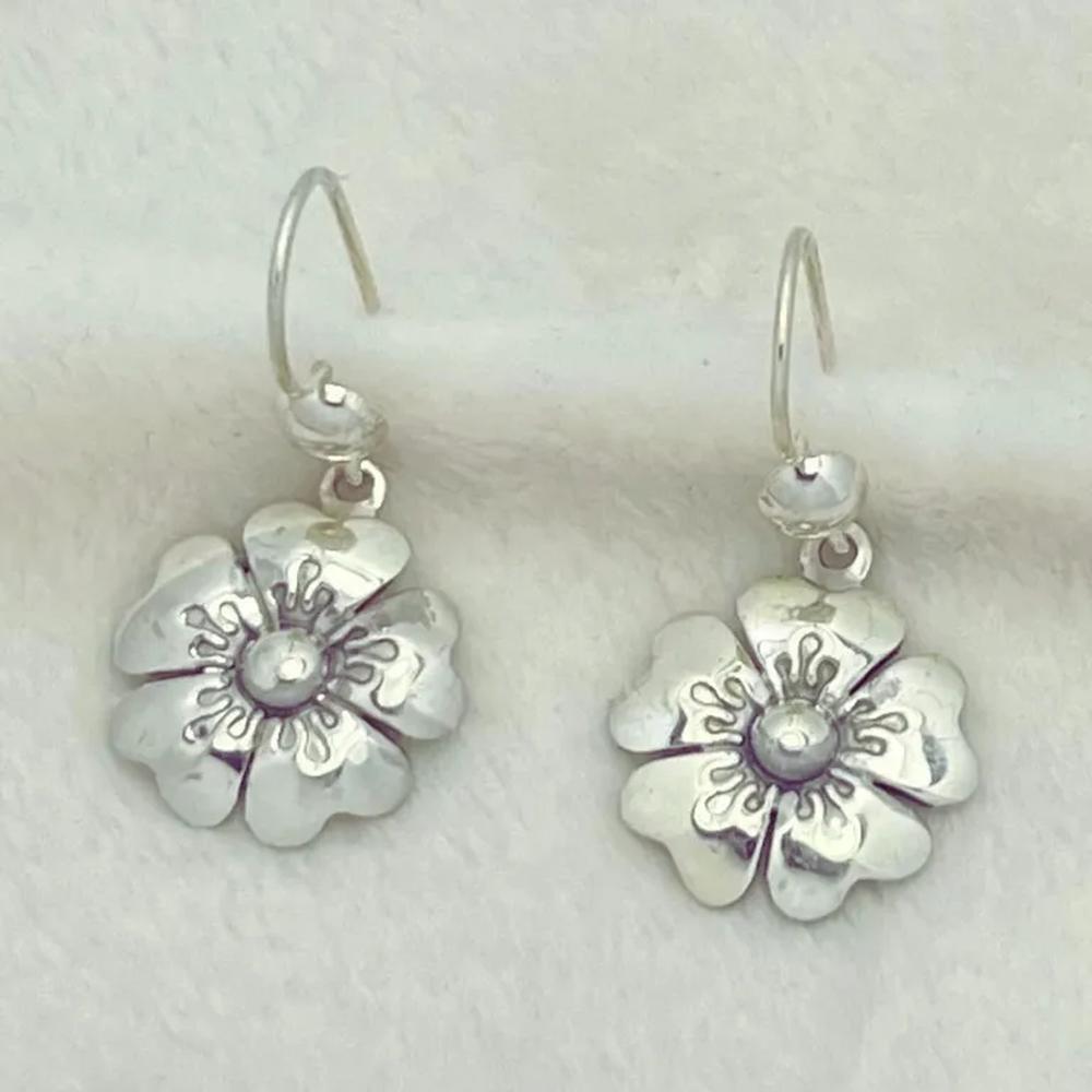 ARETE DE PLATA COLGANTE FLOR TIPO 5