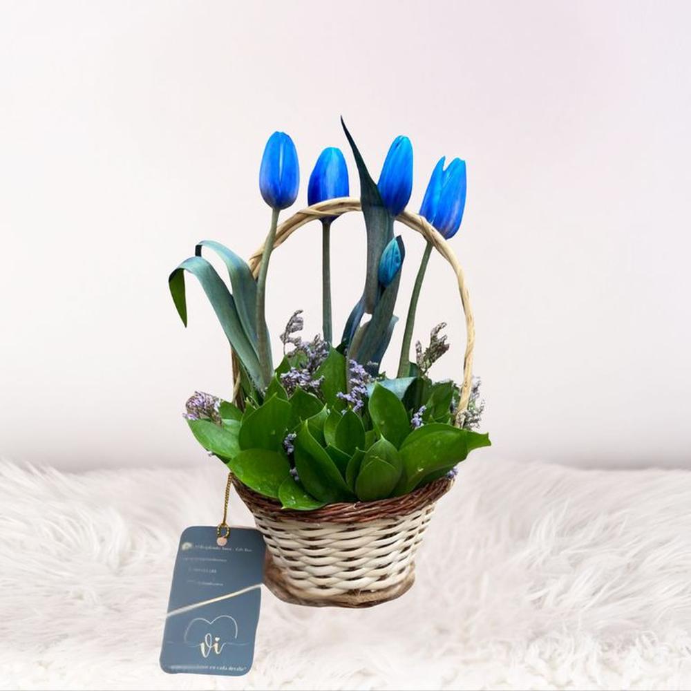 Mini Canasta Deysi - flores azules - Arreglo floral