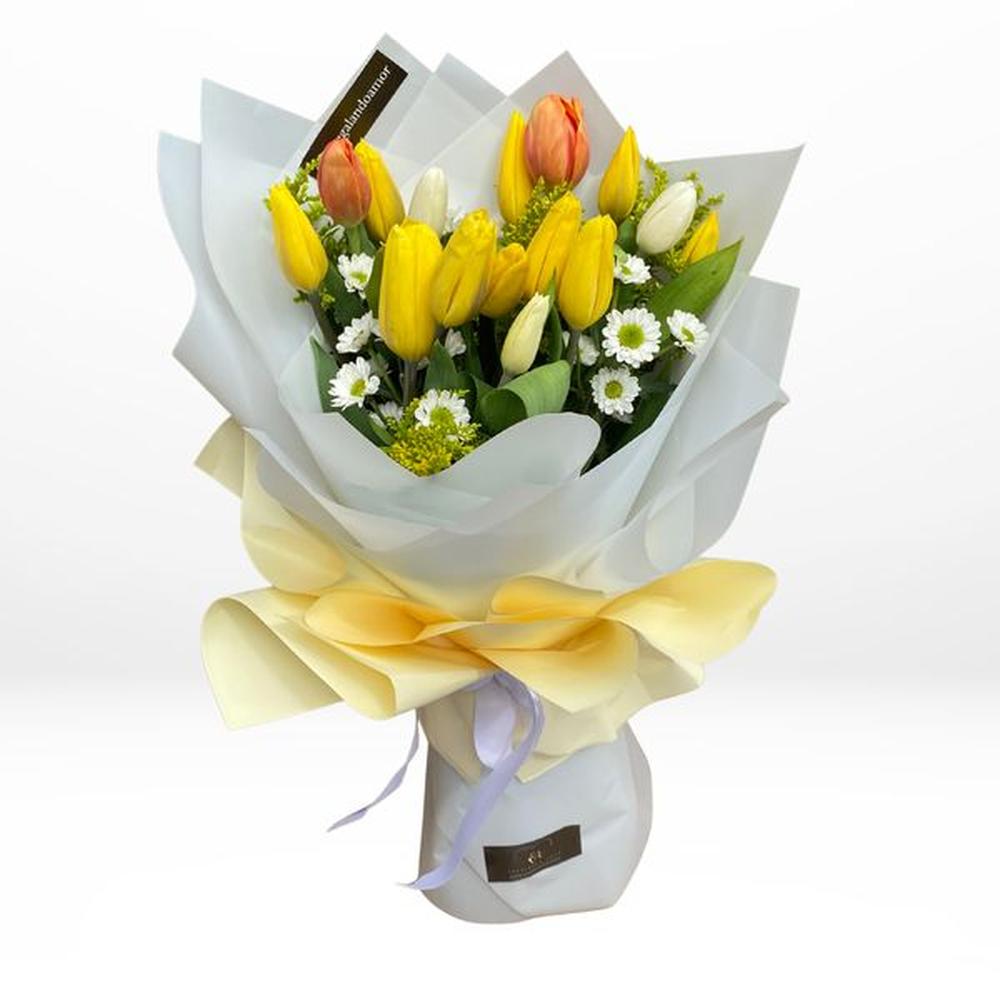 Ramo Carmen  15 Tulipanes - Flores amarillas